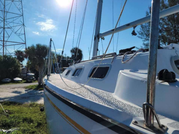 2000 23' Precision Sailboat - Image 12